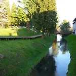Hotel In Sylvis 3*