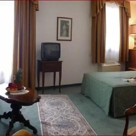 Hotel In Sylvis 3*