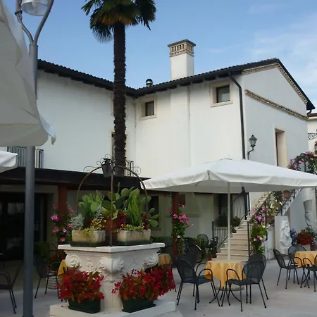 In Sylvis ホテル Sesto al Reghena